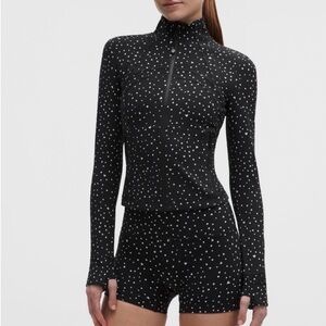 Align no line short 🦄🛍️